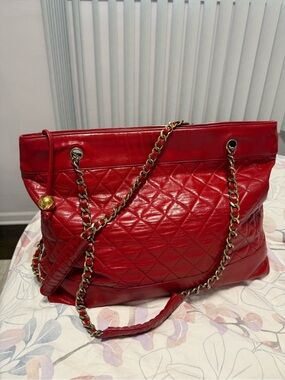 CHANEL Red Quilted Leather Chain-Handle Tote